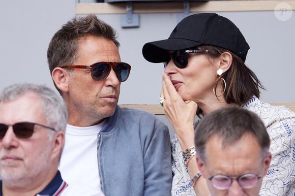 Daniel Riolo et sa compagne Géraldine Maillet dans les tribunes des Internationaux de France de tennis de Roland Garros 2024 à Paris, France, le 4 juin 2024. © Jacovides-Moreau/Bestimage
