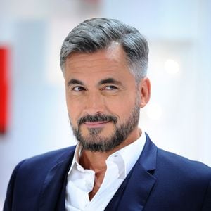 Concernant ses habitudes d'entraînement, il détaille : "Ma routine sportive est moins régulière qu'avant. J'alterne les séances en salle et la natation. Je n'ai jamais été dans un esprit de compétition."

Exclusif - Olivier Minne - Enregistrement de l'émission "Vivement Dimanche" au studio Gabriel à Paris le 29 octobre 2018. L'émission sera diffusée le 4 novembre 2018 . © Guillaume Gaffiot/Bestimage