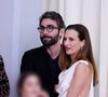 Et au quotidien, elle est maman de deux enfants.

Camille Cottin accompagnée de son compagnon Benjamin Mahon et de leur fille Anna Paloma au photocall de cérémonie de clôture du 20ème Festival International du Film de Marrakech, Maroc, le 2 décembre 2023. © Dominique Jacovides/Bestimage