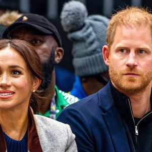 Le prince Harry et Meghan Markle assistent à un match de basketball en fauteuil lors des "Invictus Games Vancouver Whistler 2025" à Vancouver, le 9 février 2025.

Photo : Backgrid USA / Bestimage