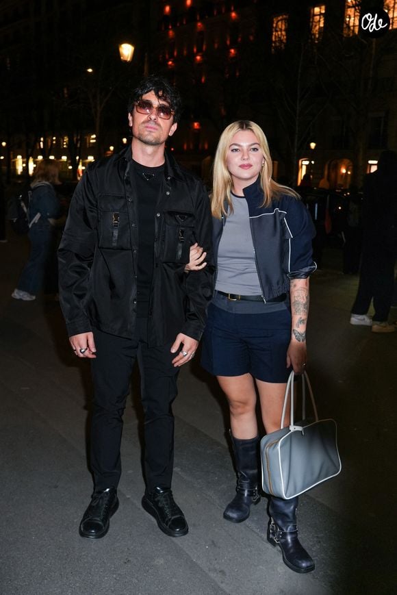 Le couple a partagé les coulisses de cette union dans Vogue.

Florian Rossi et Louane arrivent à l'after-party Miu Miu lors de la Fashion Week de Paris Automne-Hiver 2025/2026, le 11 mars 2025 à Paris, en France.  © Photo de Lucia Sabatelli / Bestimage
