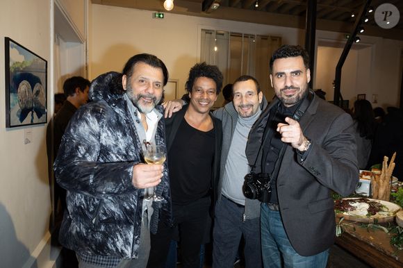 Exclusif - Guest, Louis Karim Nébati, Zinedine Soualem, Idriss Aberkane - Pascal Legitimus célèbre ses cinquante ans de carrière et présente une exposition photographique de son travail sur les coquillages au Studio Design Center à Paris le 24 mars 2025.

© Jeremy Melloul / Bestimage