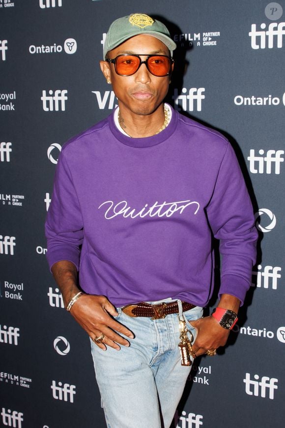 Le 10 septembre 2024, Toronto, On, Canada : Pharrell Williams arrive sur le tapis rouge pour la première de 'Piece by Piece' au Princess of Wales Theatre pendant le Festival international du film de Toronto, à Toronto, mardi 10 septembre 2024. (Credit Image : Â© Cole Burston/The Canadian Press via ZUMA Press)
