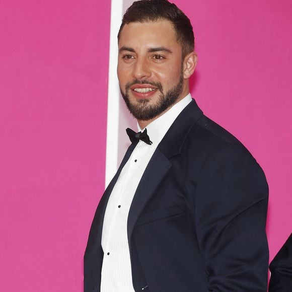 Malgré sa surface de 202 m² et ses huit pièces, dont une salle de cinéma et une suite parentale, le bien n’a pas trouvé d’acheteur dans les mois qui ont suivi la mise en ligne 

Marwan Berreni lors du photocall de "Plus Belle La Vie" lors du festival Cannes Series 2022. Cannes le 23 avril 2022.
© Denis Guignebourg/Bestimage