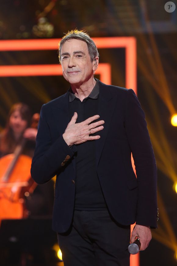 La vie de l'artiste a basculé en 2015 lorsque la maladie lui a été annoncée.

Alain Chamfort - Enregistrement de l'émission "le Grand Show, hommage à Michel Delpech" le 18 janvier 2016. L'émission sera diffusée sur France 2 le 23 janvier. Ami de longue date du chanteur, Michel Drucker a longuement évoqué et imaginé avec Michel Delpech, avant sa disparition, l'émission hommage qu'il aurait souhaitée, réunissant, autour de ses chansons cultes, les artistes qu'il avait rencontrés, aimés et admirés tout au long de sa carrière. © Cyril Moreau / Bestimage