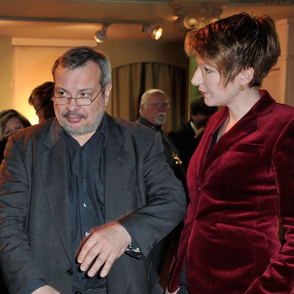 Natacha Polony lors de son intronisation dans la confrérie des vins de Suresnes a l'hôtel de ville de Suresnes, France le 18 janvier 2013. Ici avec son mari Perico Legasse.
Crédit : Agence / Bestimage