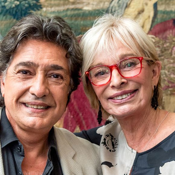 Frederic Francois et son épouse Monique ( Vercauteren ) assistant à la cérémonie de remise des insignes de Chevalier dans l'Ordre des Arts et des Lettres au chanteur Frederic Francois le 28 septembre 2017, à Bruxelles, Belgique. Photo by Danny Gys/Reporters/ABACAPRESS.COM