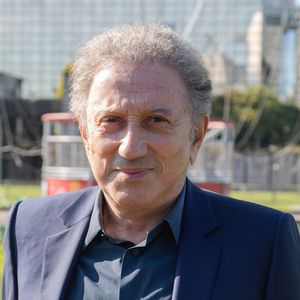 Michel Drucker est une légende vivante de la télévision française

Exclusif - Michel Drucker - Conférence de presse de la 2ème fête de l'Aviation à Paris. © Jeremy Melloul/Bestimage