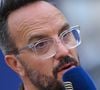 "Je ne vais pas dans les stations balnéaires où on fait payer des repas à 400 boules parce que moi je considère qu'on peut manger avec un budget à 25/ 30 euros aujourd'hui", a-t-il affirmé. 

Jarry, lors de la séance photo du film « LE JOUR J » dans le cadre du 18e Festival du film francophone d'Angoulême, le 27 août 2025, à Angoulême, en France. Photo de Franck Castel/Abbaca.com
