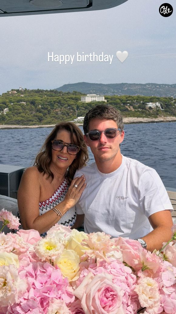 Claude Deschamps a célébré ses 60 ans

Anniversaire Claude Deschamps sur un yacht en famille ©Instagram - Dylan Deschamps