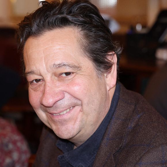 Laurent Gerra a été aperçu dans un restaurant du sud de la France, à Sanary-sur-Mer.

Laurent Gerra assiste au déjeuner de délibération des Prix Littéraires des Journées du Livre et du Vin de Saumur Les Deux Magots au restaurant Les Deux Magots à Paris, France. © Jerome Dominé/Abacapress.com