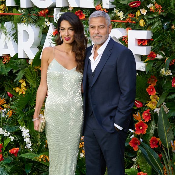 Il s'agit de l'établissement La Crique dont les gérants ont bien sûr immortalisé ce moment par plusieurs clichés postés sur Instagram. 

George Clooney et sa femme Amal Clooney - Première du film "Ticket to Paradise" à Londres,
©AGENCE / BESTIMAGE