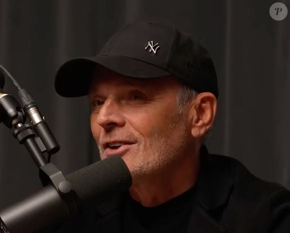 Laurent Baffie aux commandes d'un nouveau numéro de son podcast Coloscopie de  (Capture d'écran).