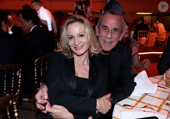 Audrey Crespo-Mara et Thierry Ardisson lors de la soirée de gala "Heroes for Imagine" qui a permis de récolter dix millions d'euros au profit de la recherche contre les maladies génétiques à Paris le 23 septembre 2024.
© Dominique Jacovides / Bestimage