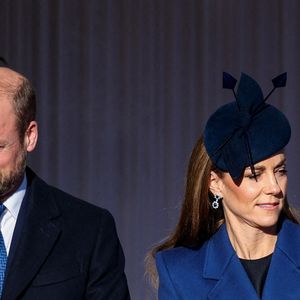 Le prince William, prince de Galles, et Catherine (Kate) Middleton, princesse de Galles, - Le Prince et la Princesse de Galles, assistent à une cérémonie de bienvenue sur le Royal Dais à Datchet Road pour le Président allemand Frank-Walter Steinmeier et son épouse Elke Buedenbender, au premier jour de la visite d'État au Royaume-Uni du Président de la République fédérale d'Allemagne. Date de la photo : mercredi 3 décembre 2025.