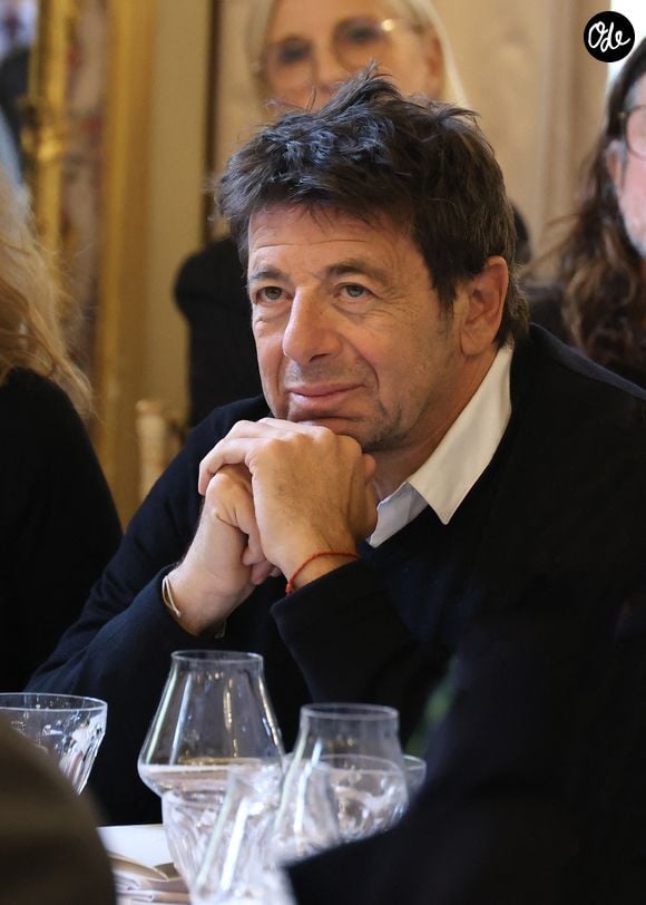 Nombreux étaient ceux qui réclamaient depuis plusieurs semaines l’annulation de la pièce suite aux accusations portées contre le chanteur de 67 ans.

Patrick Bruel en Novembre 2025 à Paris 

Photo : Agence / Bestimage