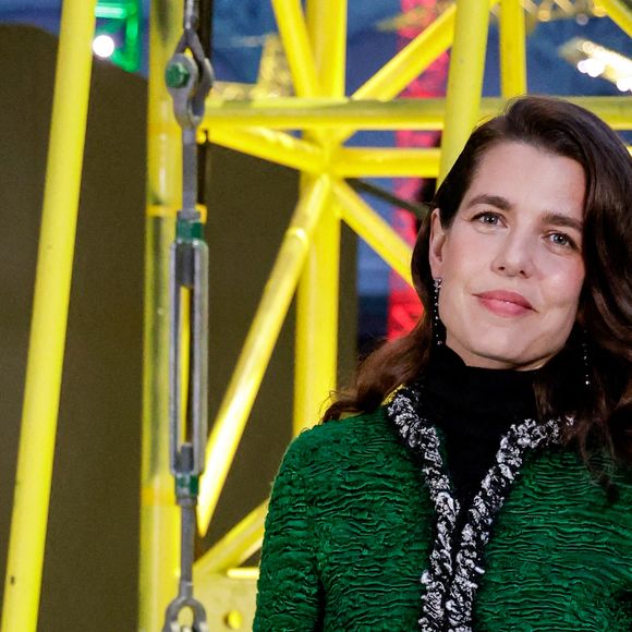 Elle apprécie particulièrement l’accueil, la simplicité et la chaleur des habitants.

Charlotte Casiraghi au photocall du défilé Chanel Collection Femme Prêt-à-Porter Automne/Hiver 2026-2027 lors de la Fashion Week de Paris (PFW) au Grand Palais, à Paris, France, le 9 mars 2026. © Olivier Borde/Bestimage
