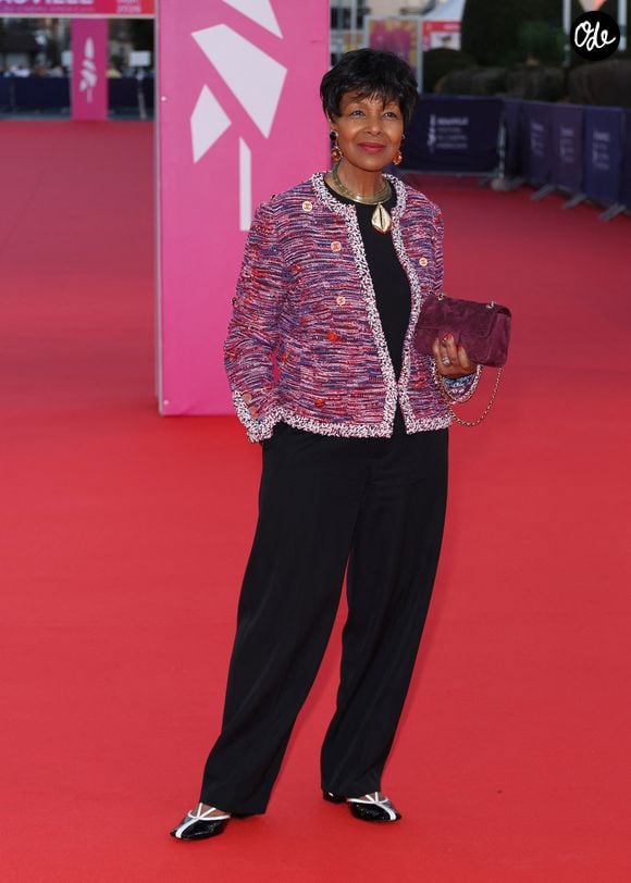 Euzhan Palcy sur le tapis rouge lors de la première du film 'L'Invitation' pendant la 52ème édition du Festival du Cinéma Américain de Deauville, France, le 5 septembre 2026. © Denis Guignebourg/Bestimage