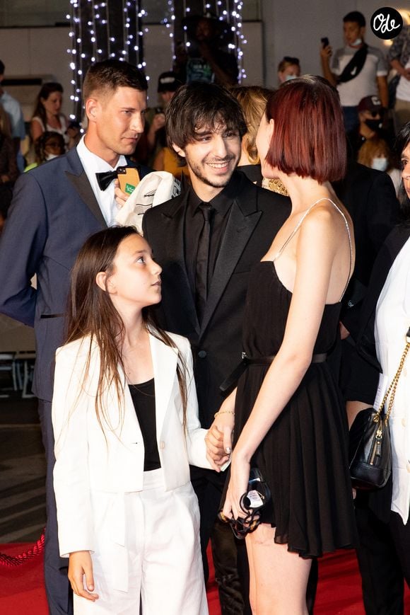 Ensemble, ils ont donné naissance à trois enfants : Alice, Ben et Joe Attal

Alice, Ben et Joe Attal (les enfants de Charlotte Gainsbourg) - Montée des marches du film «Jane par Charlotte» lors du 74ème Festival International du Film de Cannes. Le 7 juillet 2021
© Borde-Jacovides-Moreau / Bestimage