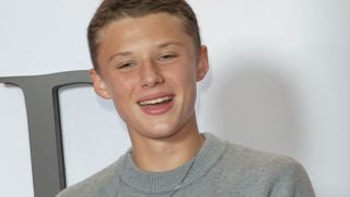 Le fils de Marion Cotillard et Guillaume Canet à l'avant-première de Karma à Paris : l'adolescent de 15 ans spontané face aux photographes