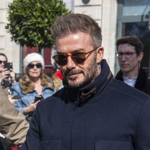 David Beckham - Les Beckham quittent leur hôtel La Réserve, à Paris, le 8 mars 2025.  GOFF INF / BESTIMAGE