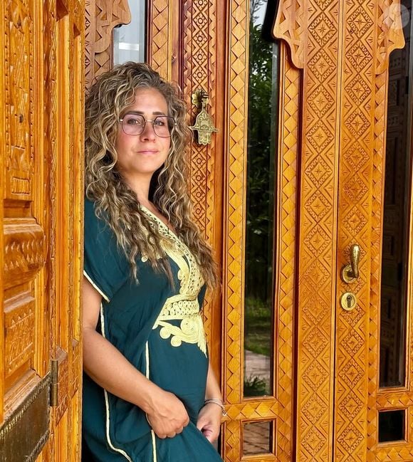 Après un été marqué par un retour agité du Maroc, elle a annoncé un bouleversement au sein de la maison familiale, située en région parisienne...
Emilie Fanich en vacances au Maroc, sur Instagram. La mère de famille a fait sa première apparition dans l'émission "Familles nombreuses : la vie en XXL".