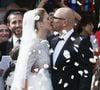 Il raconte que la cérémonie, qu'il voulait intime, a finalement attiré tout le village.

Mariage religieux de Pascal Obispo et Julie Hantson en l'église Notre-Dame-des-Flots au Cap-Ferret le 19 septembre 2015. Photo par Bestimage