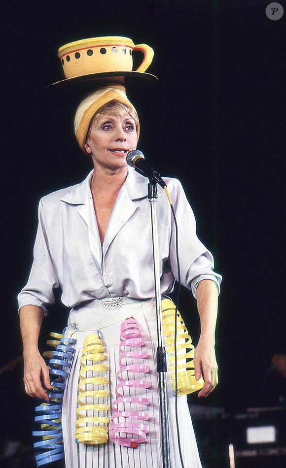 Elle était sa secrétaire et accompagnatrice, elle se charge maintenant de perpétuer la mémoire de sa tante si populaire

Archives - La chanteuse belge Annie Cordy est décédée à son domicile dans les Alpes-Maritimes, le 4 septembre 2020 à l'âge de 92 ans. ©JLPPA / Bestimage