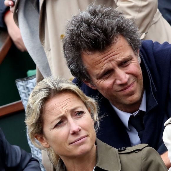Anne-Sophie Lapix et son mari Arthur Sadoun - People dans les tribunes des internationaux de France de Roland Garros à Paris le 3 juin 2016. © Dominique Jacovides / Bestimage