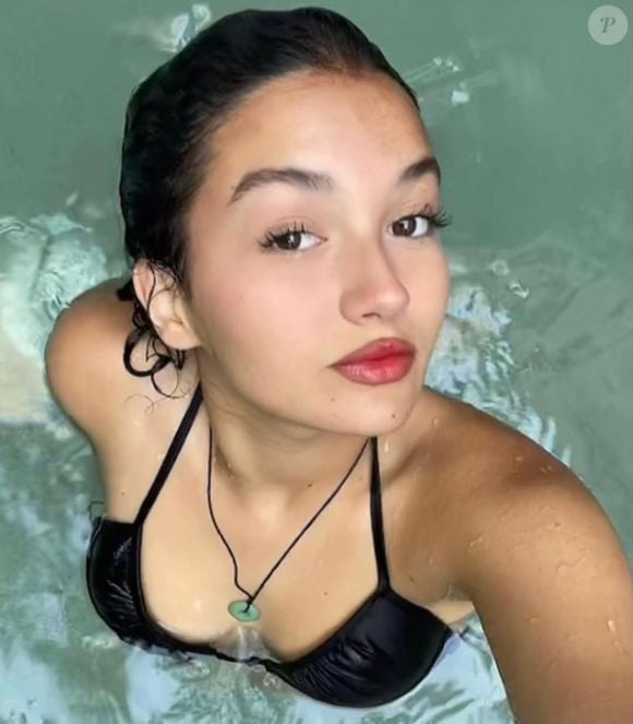 Ce moment de complicité sincère entre mère et fille a visiblement touché les internautes, nombreux à réagir avec enthousiasme...

Instagram de Ava, la fille de Ramzy Bedia et Anne Depétrini. @ava.bdd