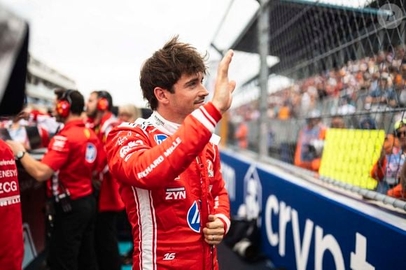 Avec son yacht "Sedici", Charles Leclerc semble finalement avoir trouvé un autre terrain de jeu à la hauteur de sa passion pour la vitesse.

Charles Leclerc à la Scuderia Ferrari SF-26, portrait podium lors du Grand Prix de Formule 1 du Japon 2026, 3ème manche du Championnat du Monde de Formule 1 2026 du 27 au 29 mars 2026 sur le circuit de Suzuka, à Suzuka, Japon. © DPPI / PsnewZ / Bestimage