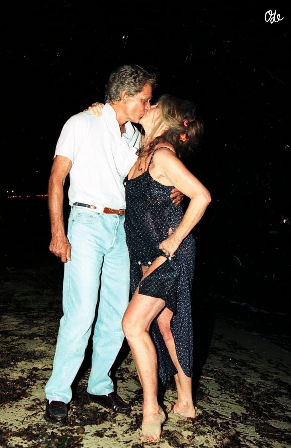Archives - Brigitte Bardot et son mari Bernard d'Ormale lors de leur 5ème anniversaire de mariage à Saint-Tropez. Le 14 août 1997  Agence / Bestimage