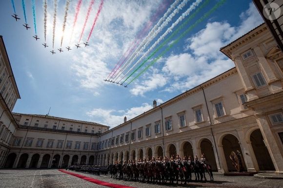 Le roi Charles III d'Angleterre et Camilla Parker Bowles, reine consort d'Angleterre, reçus par le président italien Sergio Mattarella au palais du Quirinal à Rome.
©Backgrid UK/ Bestimage