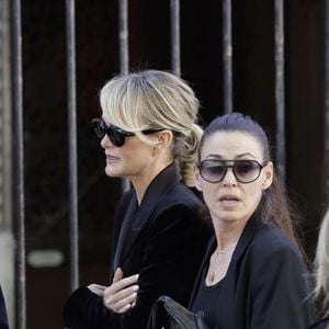 Laeticia Hallyday - Arrivées aux obsèques de N.Farès en l'église Saint-Jean-de-Montmartre à Paris, le 24 avril 2026. N.Farès est décédée le 17 avril 2026 à l'âge de 57 ans, quelques jours après un "incident cardiaque" survenu le 12 avril 2026 dans la piscine du complexe sportif, Blanche (9ème).
© Jacovides / Borde / Bestimage