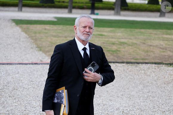 Francis Huster lors de l'hommage national rendu à l'ancien Premier ministre français Lionel Jospin, à l'Hôtel des Invalides, à Paris le 26 mars 2026. 

Photo par Dominique Jacovides/Bestimage