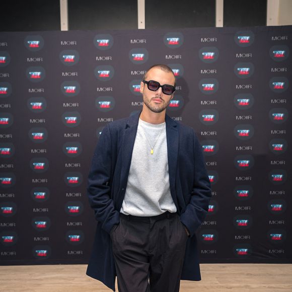 Selon lui, un danseur est payé entre 15 000 et 20 000 euros par saison, quel que soit son parcours.

Anthony Colette au photocall de l'inauguration officielle du labo immersif TOI à l'hôtel Marriott à Paris le 17 septembre 2025.

© Florian Lavielle / Bestimage