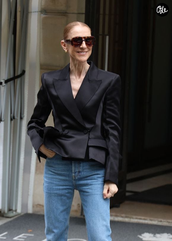 Celine Dion à son départ du Royal Monceau à Paris, France, le 3 septembre 2026. 

© Denis Guignebourg/Bestimage
