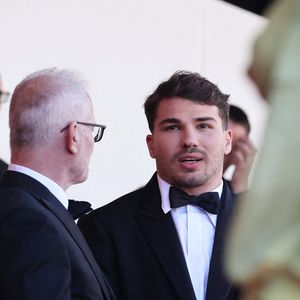 Thierry Frémaux, Antoine Dupont (Montre Audemars Piguet) - Montée des marches du film « Dossier 137 » lors du 78ème Festival International du Film de Cannes, au Palais des Festivals à Cannes. Le 15 mai 2025
© Jacovides-Moreau / Bestimage