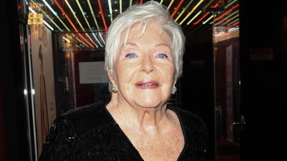 Line Renaud, 97 ans : "Tous les matins, je fais mon heure d'aquagym"