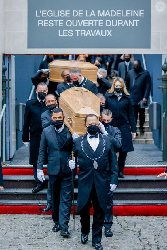 Sorties de la messe en hommage aux frères Igor et Grichka Bogdanoff (Bogdanov) en l'église de La Madeleine à Paris. Le 10 janvier 2022 © Jacovides-Moreau / Bestimage