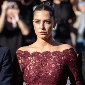 Adèle Exarchopoulos s’est confiée à pendant le Festival de Cannes.

Adèle Exarchopoulos - Montée des marches du film " Garance " lors du 79ème Festival International du Film de Cannes. © Jacovides-Moreau / Bestimage