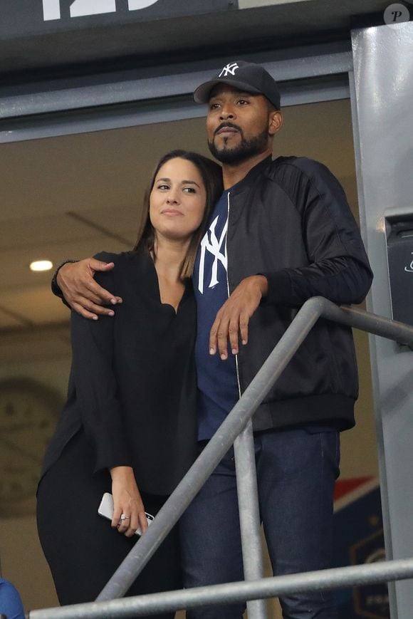 Charlotte Namura et son mari Jean-Luc Guizonne (Star academy) dans les tribunes lors de la Ligue des nations opposant la France aux Pays-Bas, au Stade de France, à Saint-Denis, Seine Saint-Denis, France, le 9 septembre 2018. La France a gagné 2-1. © Cyril Moreau/Bestimage