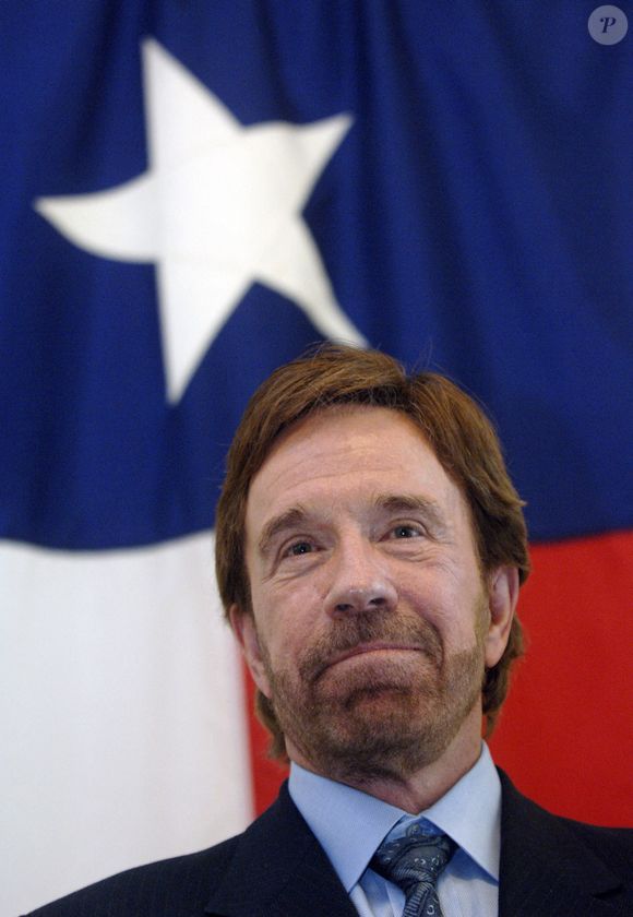 Chuck Norris parle du programme Kick Start au Capitole à Washington le 10 mai 2006. Photo par Kevin Dietsch/UPI/ABACAPRESS.COM