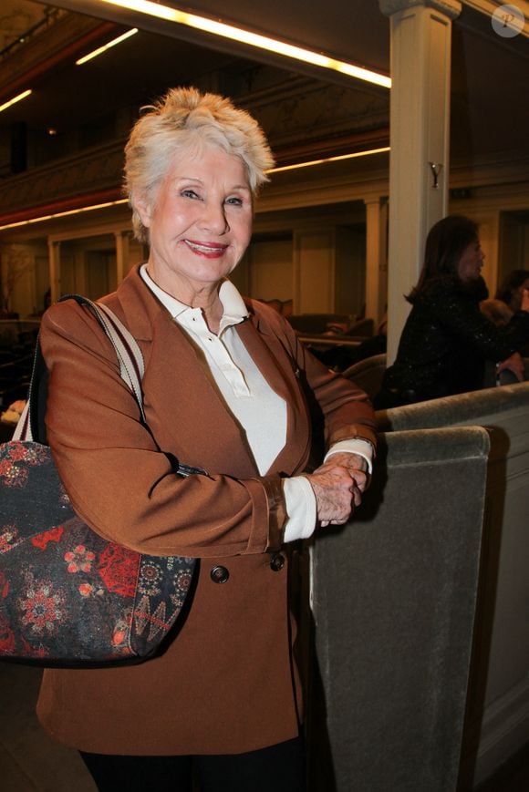 Sûrement pas Danièle Gilbert 

Danièle Gilbert à la soirée "Les talents du coeur" pour Mécénat Chirurgie cardiaque à la salle Gaveau à Paris le 10 mars 2025.

© Philippe Baldini / Bestimage