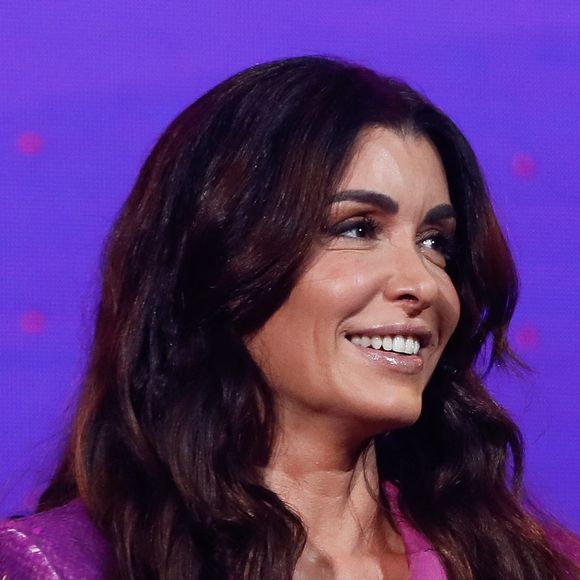 La chanteuse s'est fait connaître en participant à la première saison de la "Star Academy" sur TF1

Exclusif - Jenifer Bartoli - Enregistrement de l'émission "Génération Hit Machine Vol. 2" au Dôme de Paris, les 8 et 9 novembre 2022, diffusée sur W9 le 31 janvier 2023
© Christophe Clovis / Bestimage