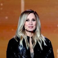 Lara Fabian recadrée par une icône de la chanson française