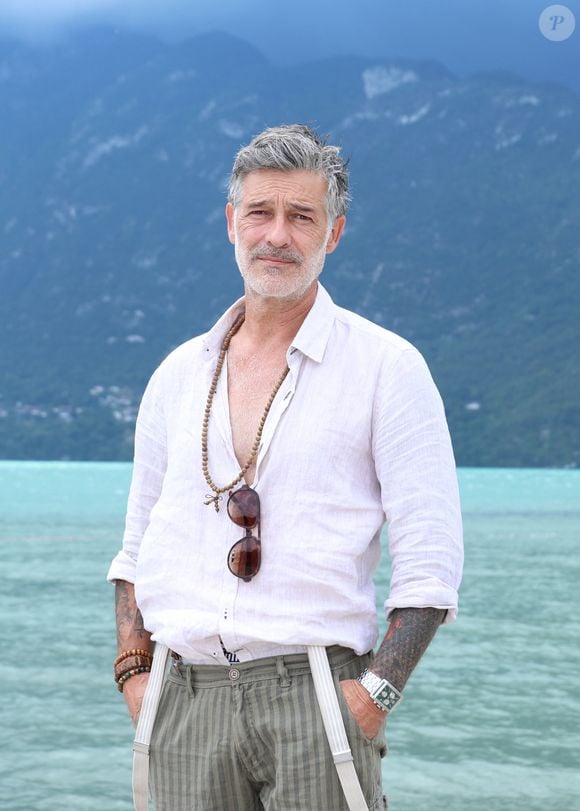 Exclusif - Stéphane Blancafort (Ici Tout Commence) pose lors du Festival du Cinéma Francais et de la gastronomie d'Aix-les-Bains, France, le 4 juin 2025. © Denis Guignebourg/Bestimage