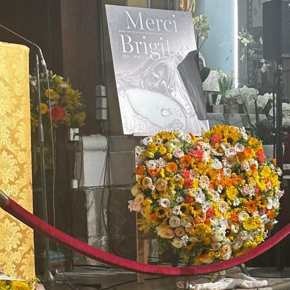 Exclusif - L'église de Saint-Tropez se prépare pour les obsèques de Brigitte Bardot, France, le 6 janvier 2026. Brigitte Bardot, figure emblématique du cinéma français et icône internationale, est décédée le 28 décembre 2025 à l'âge de 91 ans dans sa mythique propriété de La Madrague, à Saint-Tropez (France). Agence / Bestimage