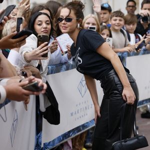 Adèle Exarchopoulos se rend à l'Hôtel Martinez pour assister à une projection avant le 78ème Festival de Cannes le 15 mai 2025 à Cannes, France. Photo by Marco Piovanotto/ABACAPRESS.COM