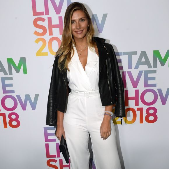 Lors d’un essayage pour un défilé, on lui aurait demandé de perdre du poids du cou en seulement deux jours.

Camille Cerf - Photocall du "Etam Live Show 2018" aux Beaux-Arts à Paris, le 25 septembre 2018. © Rachid Bellak/Bestimage